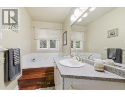 5 St John's Court, Uxbridge, ON L9P1M3 Photo 22