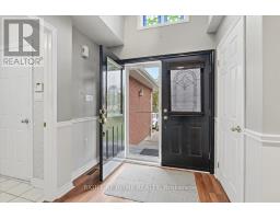 Mud room - 5 St John's Court, Uxbridge, ON L9P1M3 Photo 6