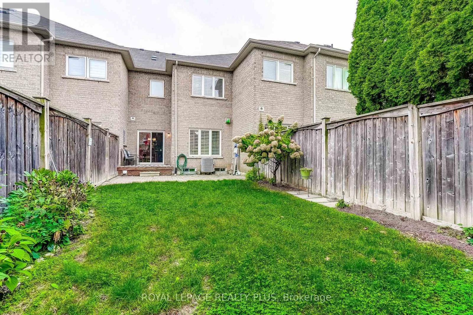 172 LAUDERDALE DRIVE - 19