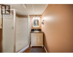 14 Hillside Drive, Trail, BC V1R1G5 Photo 33