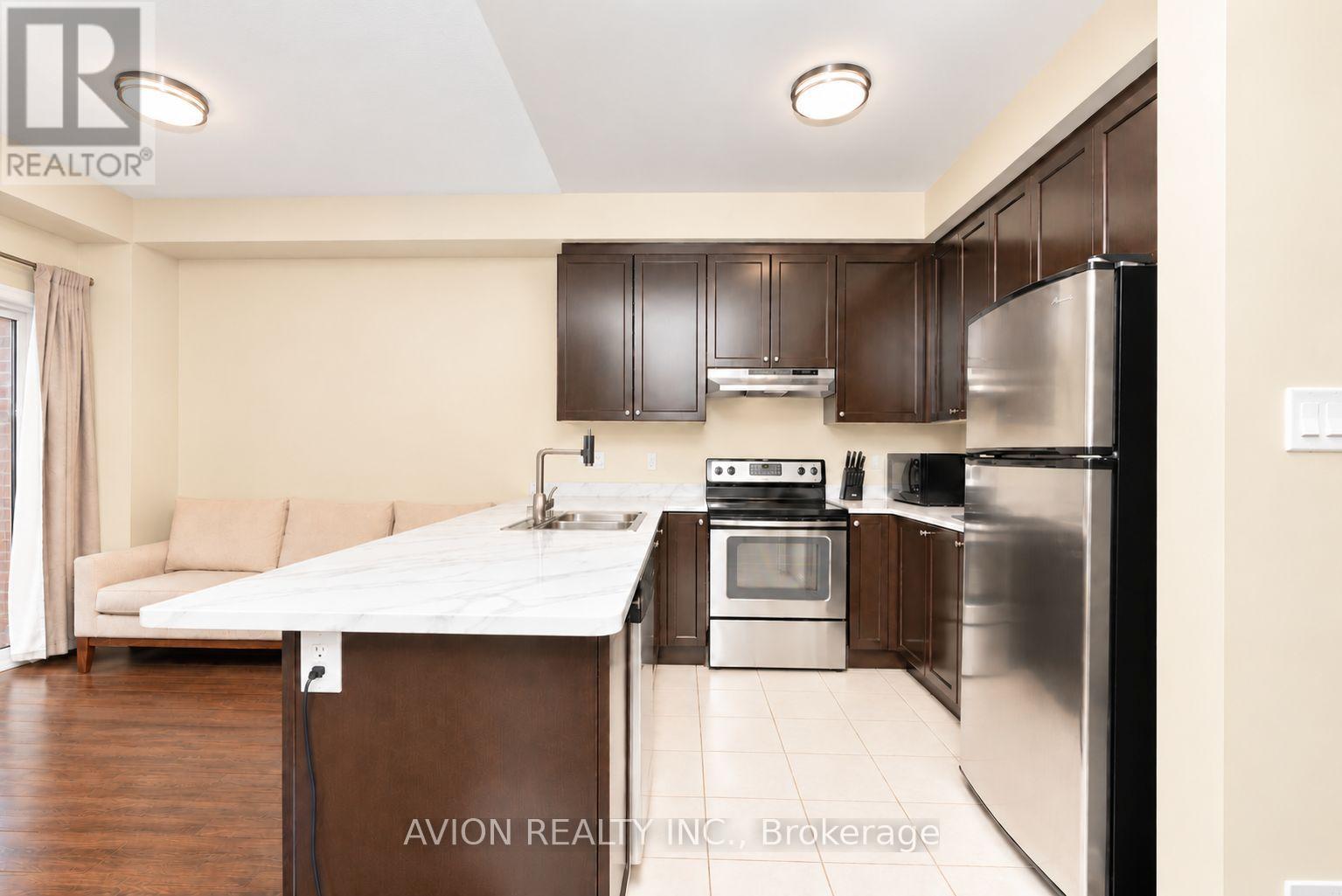 63 FORSYTH CRESCENT N, Barrie (West Bayfield) — photo 5