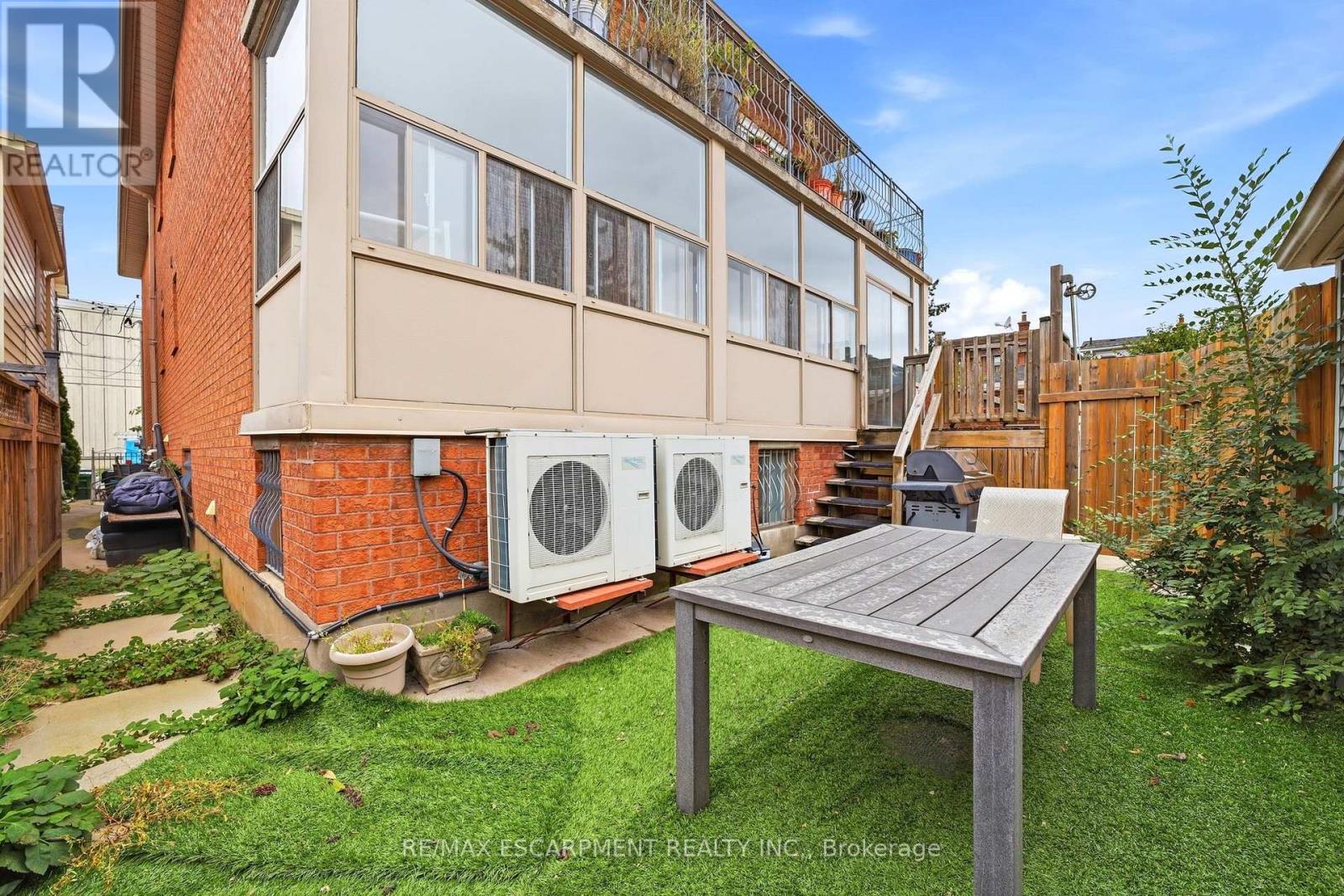 277 HARVIE AVENUE - Image 47