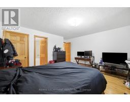 Bedroom - 277 Harvie Avenue, Toronto, ON M6E4L1 Photo 13