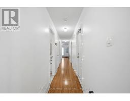 Bathroom - 277 Harvie Avenue, Toronto, ON M6E4L1 Photo 20