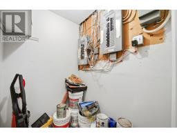 277 Harvie Avenue, Toronto, ON M6E4L1 Photo 32