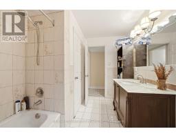 277 Harvie Avenue, Toronto, ON M6E4L1 Photo 41