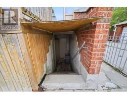 277 Harvie Avenue, Toronto, ON M6E4L1 Photo 46