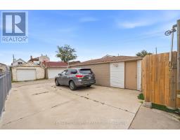 277 Harvie Avenue, Toronto, ON M6E4L1 Photo 48