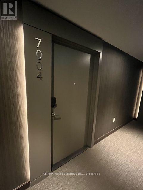 7004 - 448 BURNHAMTHORPE ROAD W, Mississauga (City Centre) — photo 2