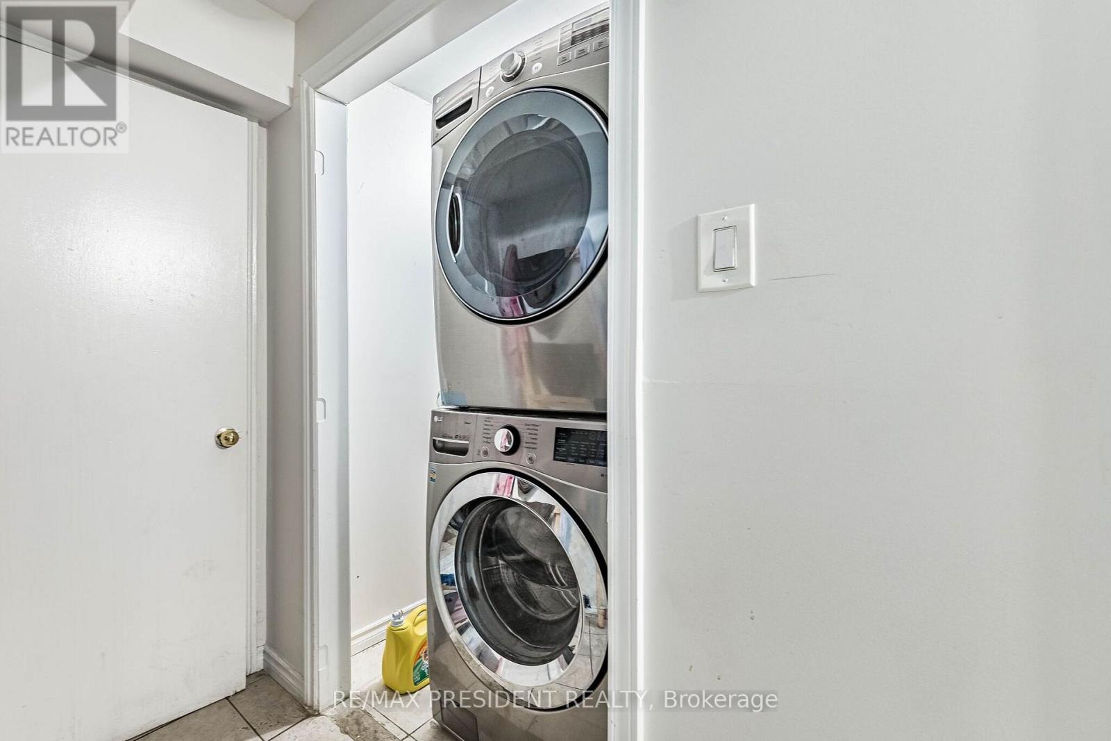 69 Sunny Meadow Boulevard, Brampton, ON photo 42