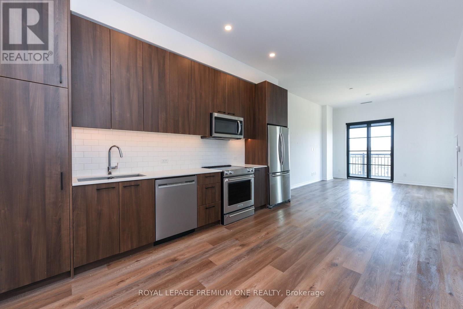 610 - 571 PRINCE EDWARD DRIVE N, Toronto (Kingsway South) — photo 12