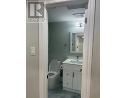 21 Hartford Trail, Brampton, ON L6W4K2 Photo 10