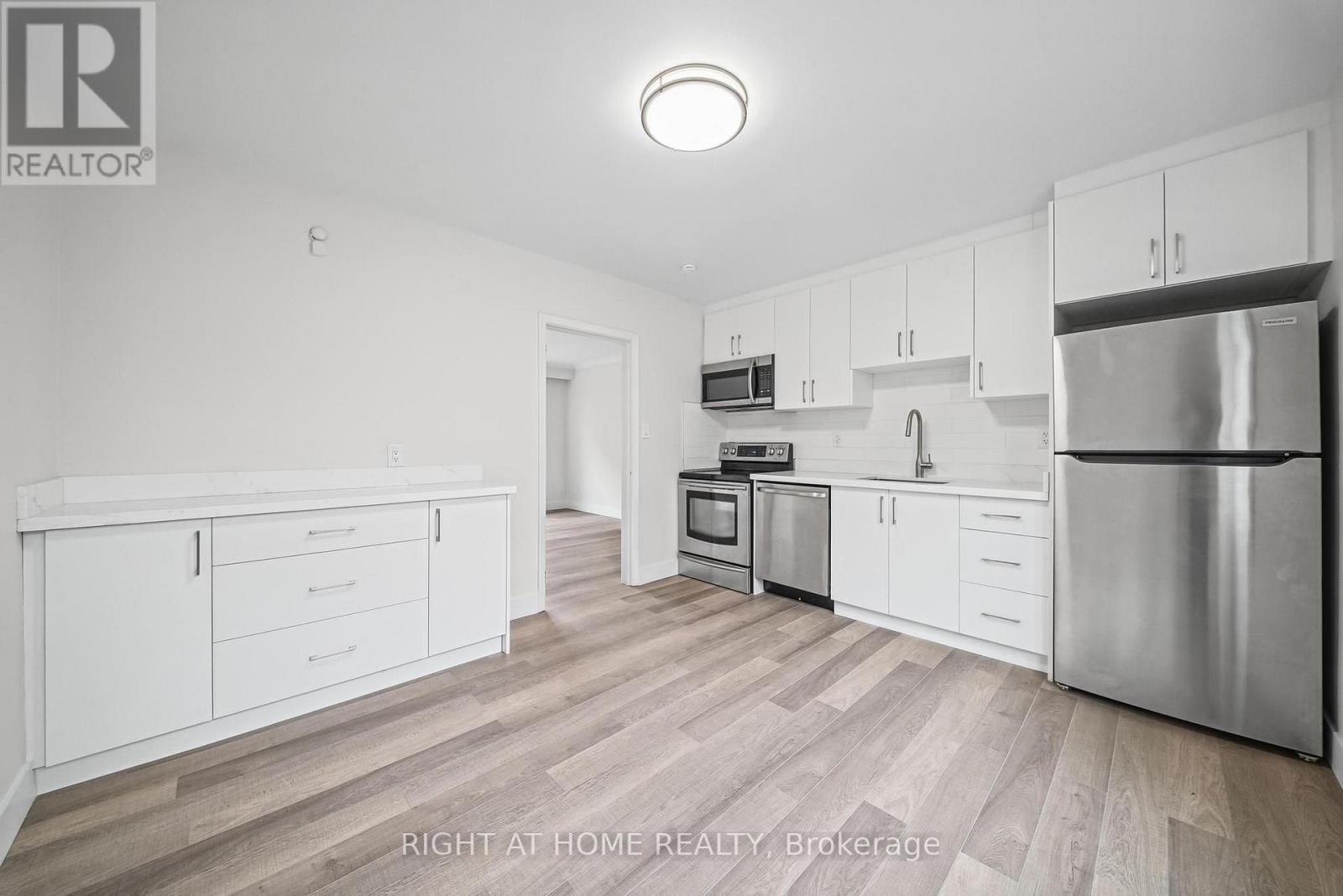 3 - 32 VANEVERY STREET, Toronto (Mimico) — photo 10