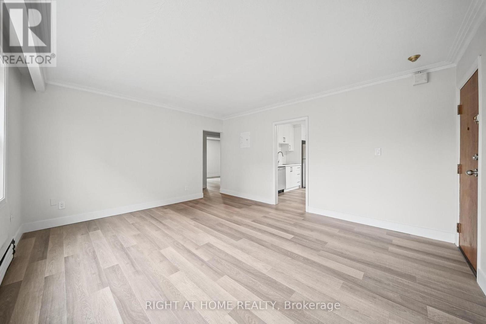 3 - 32 VANEVERY STREET, Toronto (Mimico) — photo 7