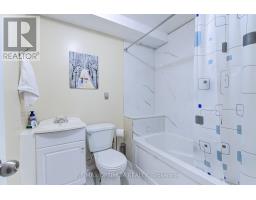 51 Goldenlight Circle, Brampton, ON L6X4N6 Photo 32