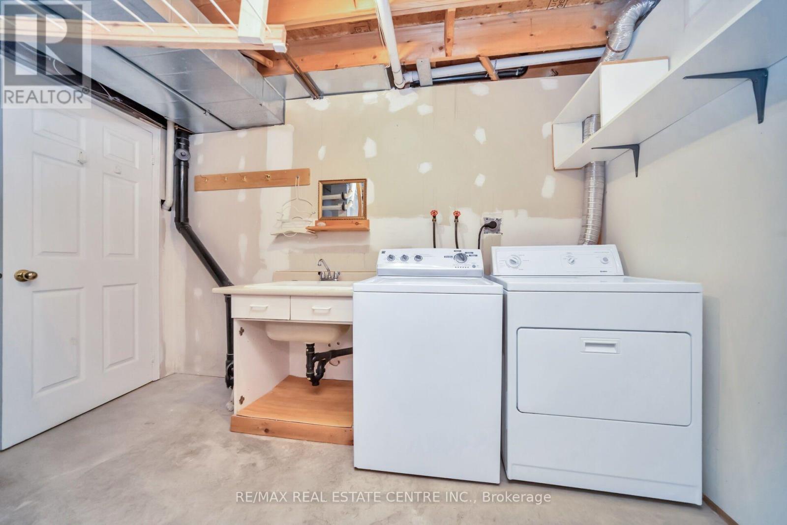111 SPRINGVIEW DRIVE - 35