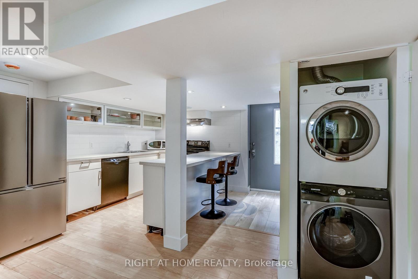 17 Ashfield Drive, Toronto, ON photo 33