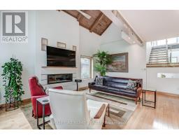 Kitchen - 17 Ashfield Drive, Toronto, ON M9C4T4 Photo 14