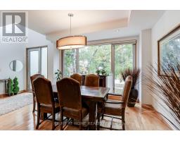 Kitchen - 17 Ashfield Drive, Toronto, ON M9C4T4 Photo 7
