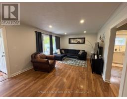 Primary Bedroom - 12 Maple Avenue E, New Tecumseth, ON L0G1A0 Photo 8