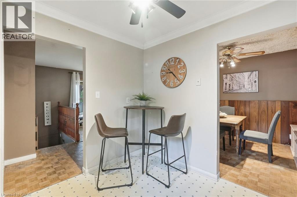 228 GOLDEN ORCHARD Drive, Hamilton — photo 9