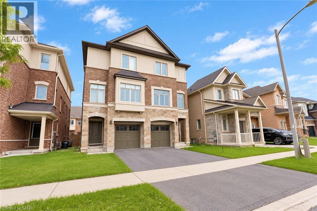 3930 TUFGAR Crescent, Burlington — photo 3