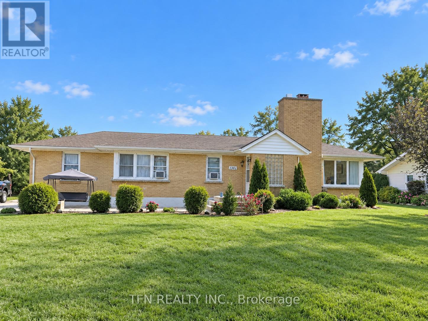 1301 NIAGARA RIVER PARKWAY, Fort Erie (Central)