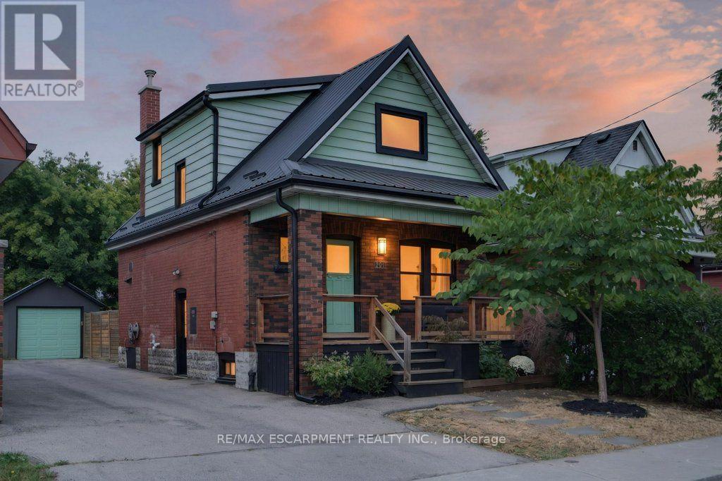 101 COPE STREET, Hamilton (Homeside) — photo 2