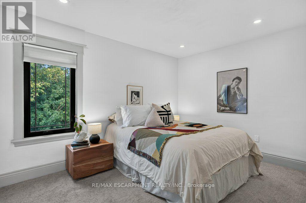101 COPE Street, Hamilton, ON photo 33