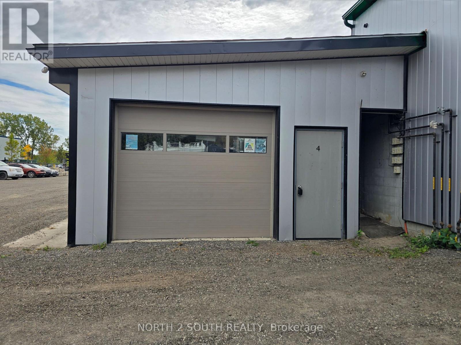 4 - 543 GREENWICH STREET, Brantford — photo 3