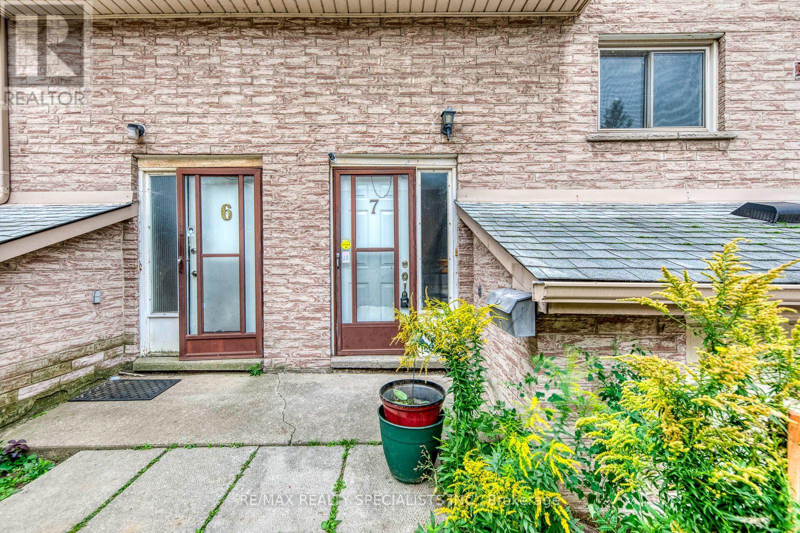 7 - 325 MARY STREET, Hamilton (Beasley) — photo 3