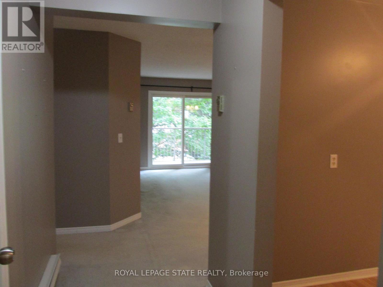 203 - 5 NIAGARA STREET, Grimsby (Grimsby West) — photo 2