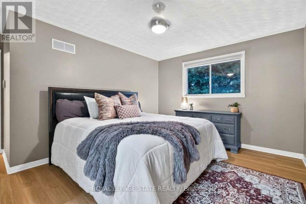 28 GLEN FOREST DRIVE - 26