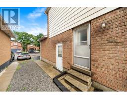 1322 Redwood Lane, Pickering, ON L1X1C5 Photo 43