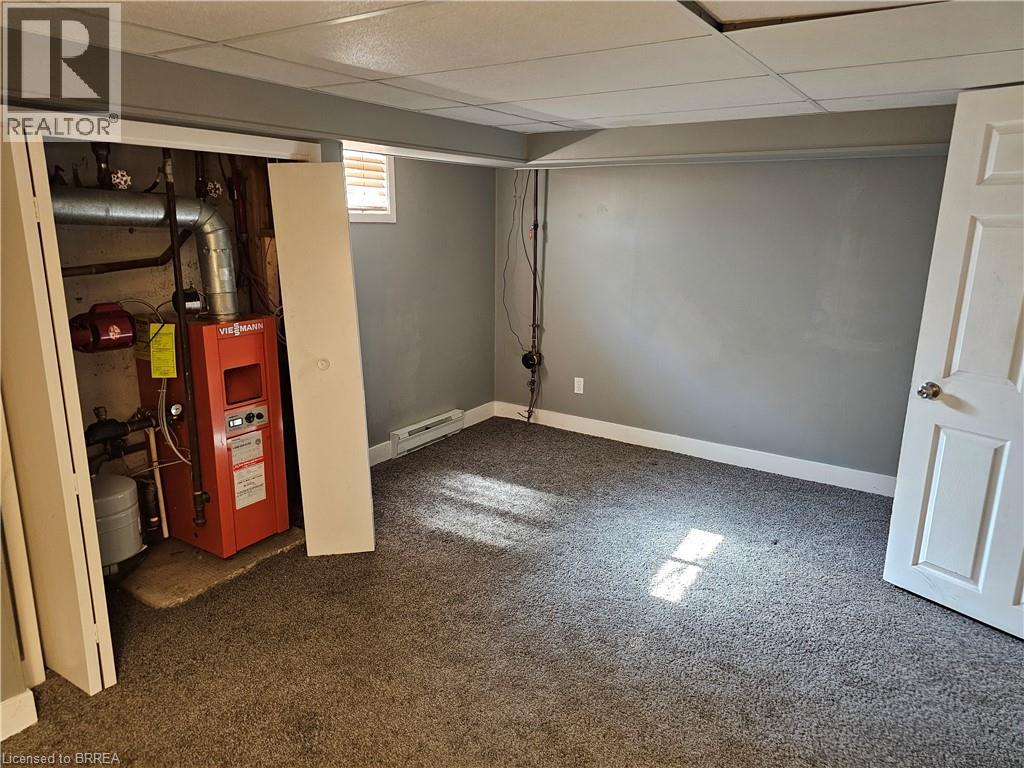 326 Erie Avenue — photo 18