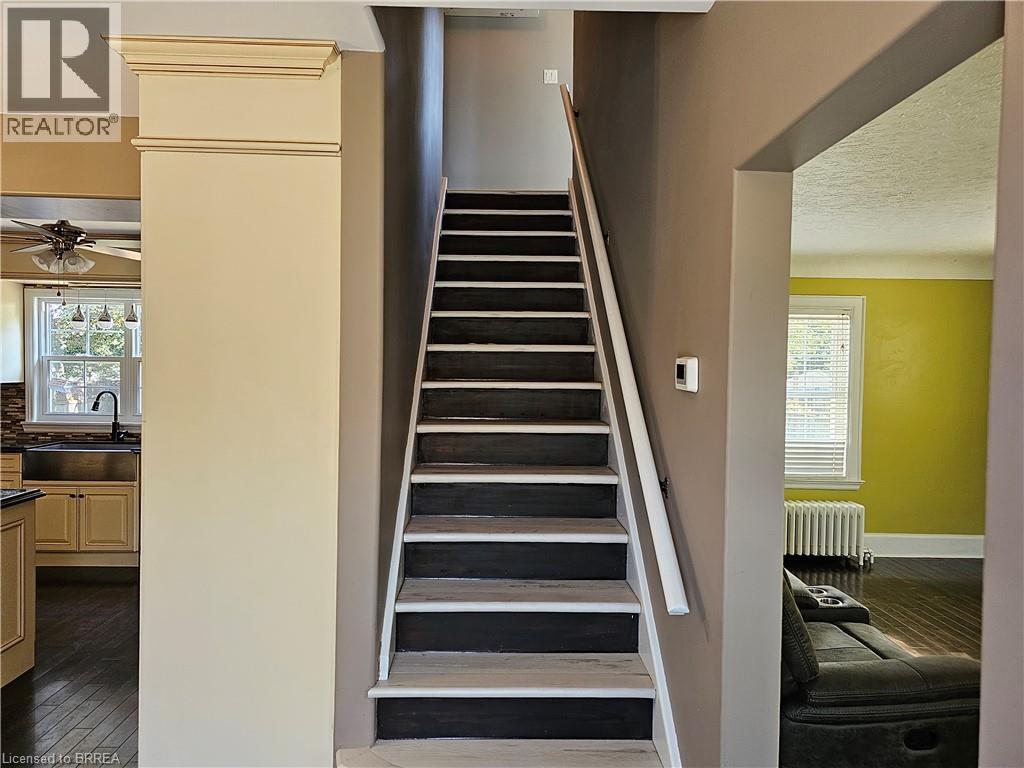 326 ERIE Avenue, Brantford — photo 7