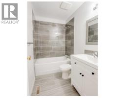 230 Eagle Road N - photo 14