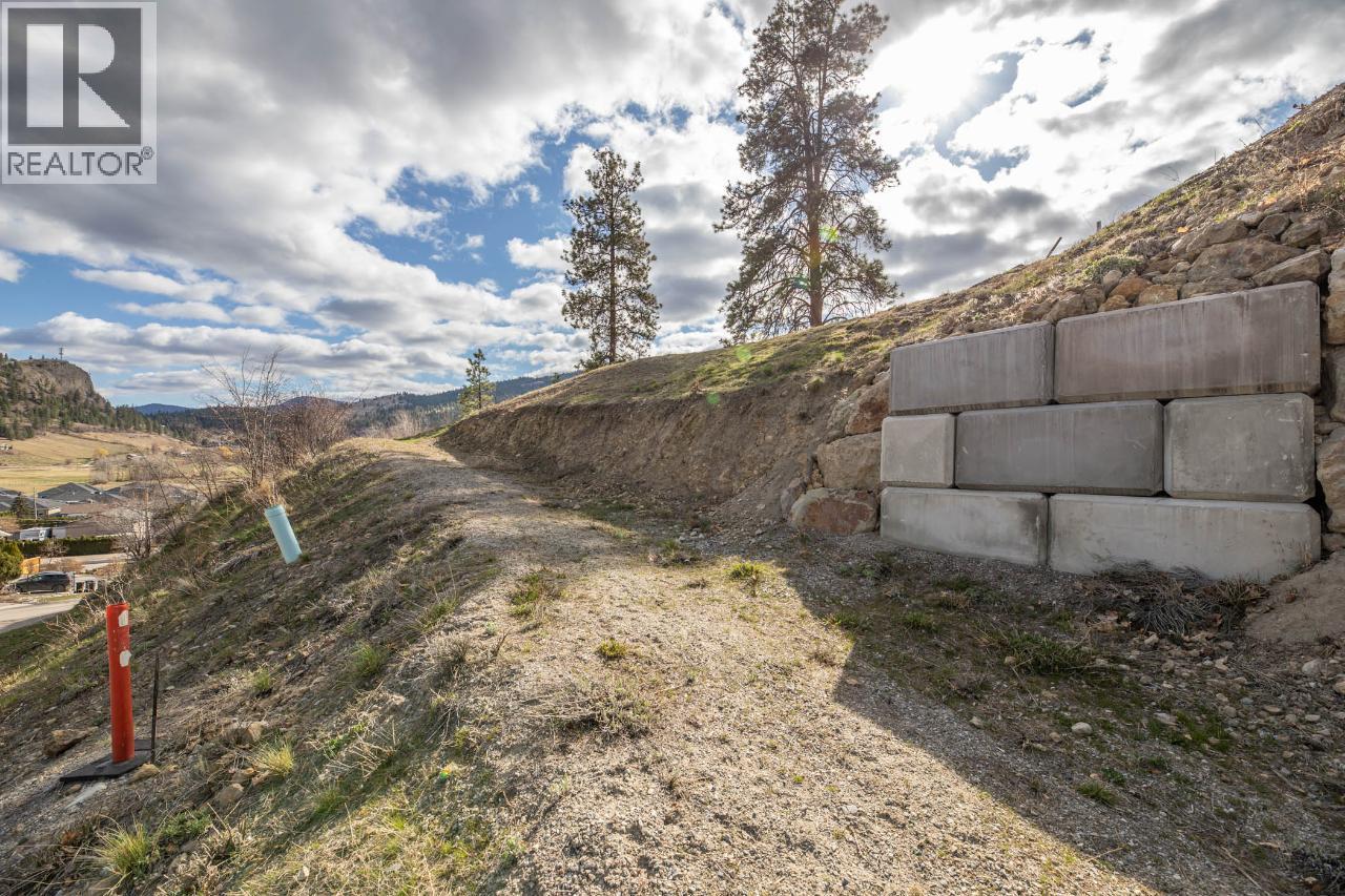 12402 BLAGBORNE Avenue, Summerland
