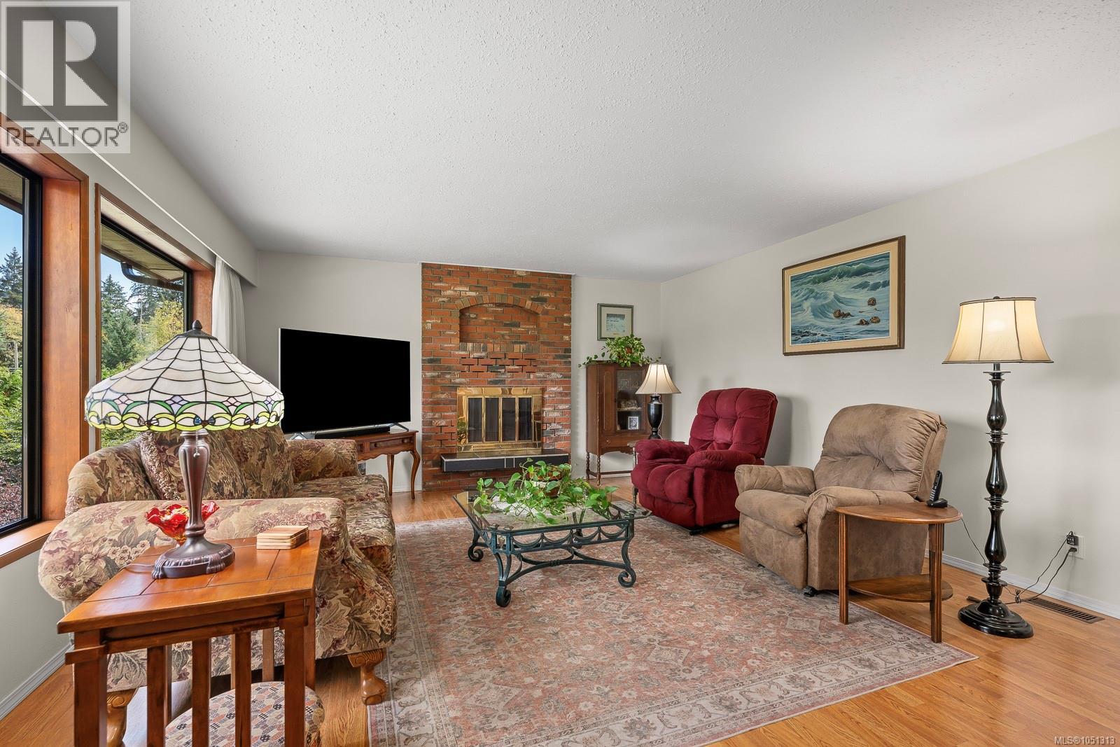 4344 Briardale Rd - Image 9