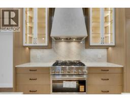 2328 54 Avenue SW - photo 12