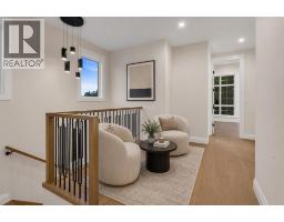 2328 54 Avenue SW - photo 19