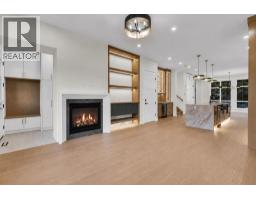 2328 54 Avenue SW - photo 15