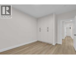 2328 54 Avenue SW - photo 34
