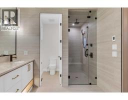 2328 54 Avenue SW - photo 26