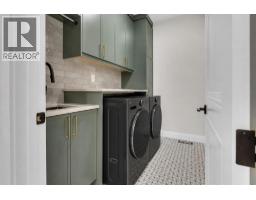 2328 54 Avenue SW - photo 27