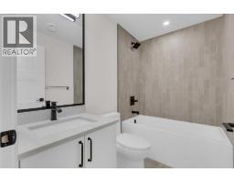 2328 54 Avenue SW - photo 36