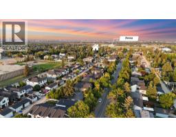 2328 54 Avenue SW - photo 44