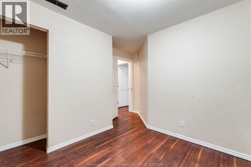 171 Edgar STREET - 27