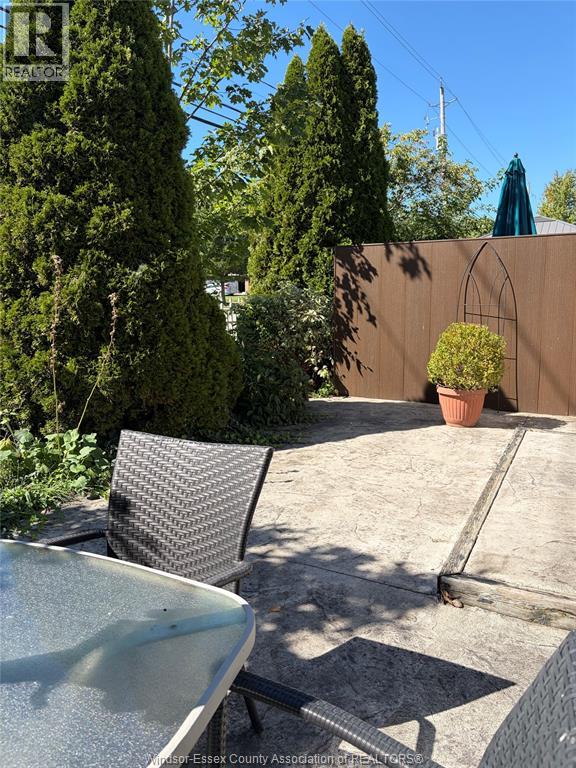 24 ERIE GLEN CRESCENT - 20