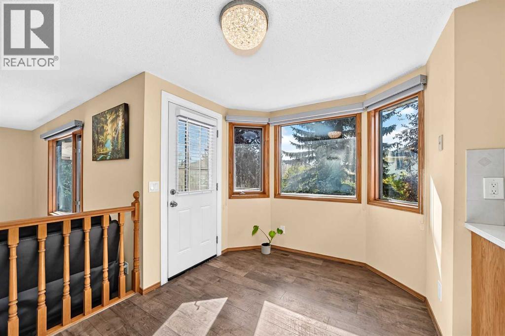 144 Hawkdale Close NW - photo 13